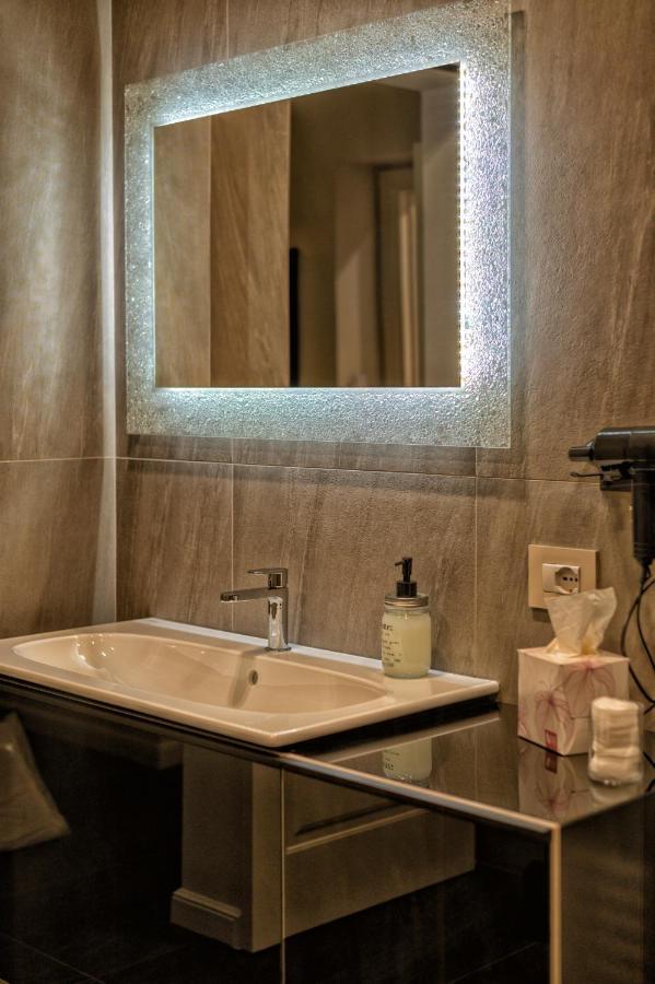 Ancona E Riviera Luxury B&B ภายนอก รูปภาพ